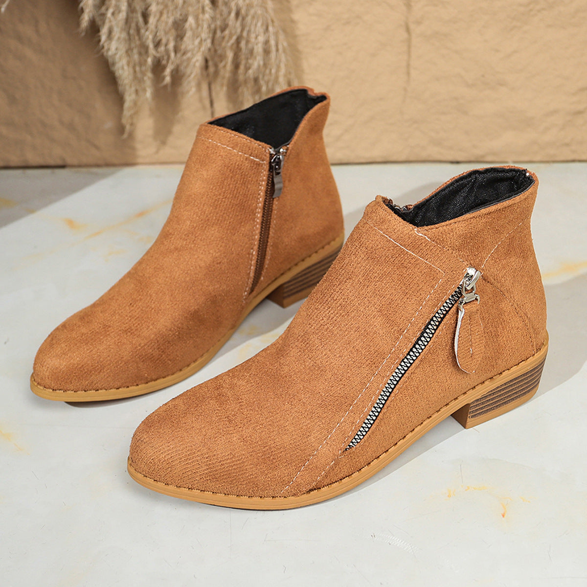 Suede European And American Style Women's Ankle Boots Secondary image